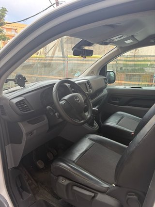 Opel Vivaro 2021