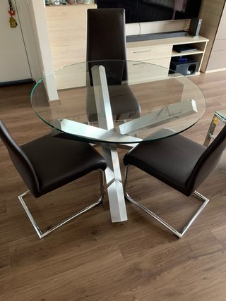 Mesa de comedor cristal y metal