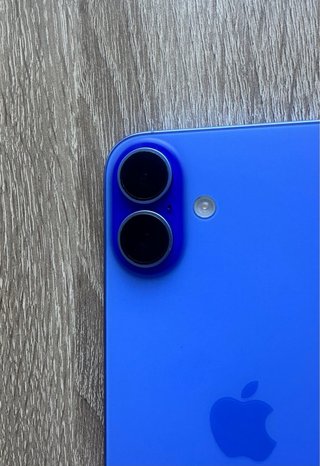 iPhone 16 Plus Azul