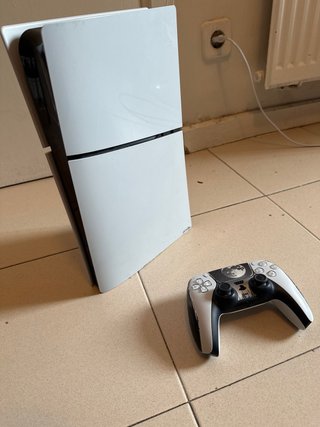 PlayStation 5 Slim Blanca con Mando