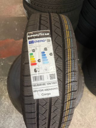 Neumático Goodyear Vector 4 Seasons 195/65R16C