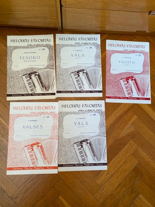 Lote 5 Partituras Melodías Favoritas Acordeón