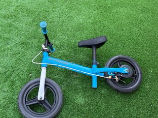 Bicicleta sin pedales B'Twin Runride 500