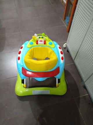 Passeggino musicale per neonati Brevi