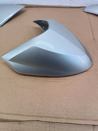 BMW R1200RT Carenado panel lateral plata cubierta