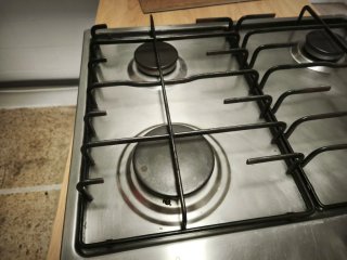 Cocina de gas Ikea 4 fuegos y horno eléctrico