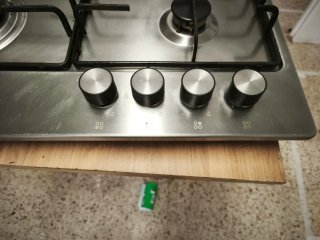 Cocina de gas Ikea 4 fuegos y horno eléctrico