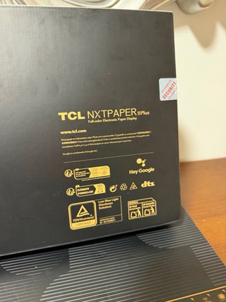 Tablet TCL NXTPAPER Negra y Dorada