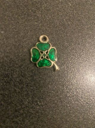 Ciondolo quadrifoglio verde e argento