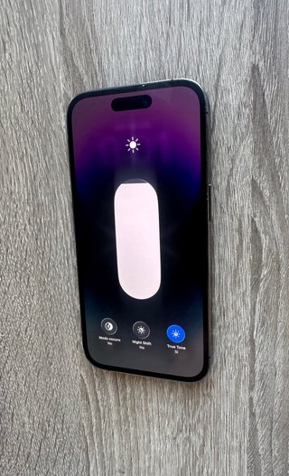 iPhone 14 Pro Dorado