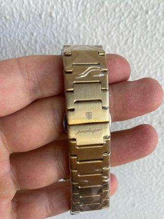 Reloj Poedagar Dorado