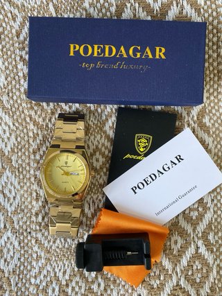 Reloj Poedagar Dorado
