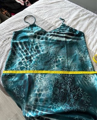 Lote 2 camisones satén floral y estampado