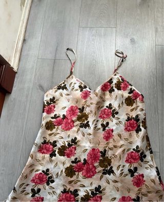 Lote 2 camisones satén floral y estampado