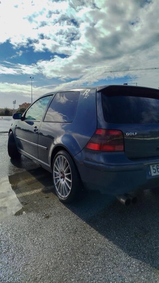 Volkswagen Golf 1.8T