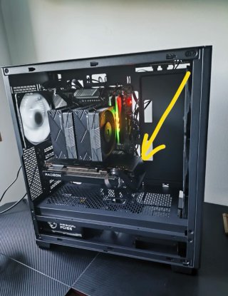 Tarjeta Gráfica XFX SWIFT 210 RX 7700 XT