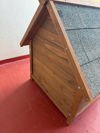 Casa para mascota de madera
