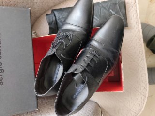 Zapatos de vestir negros talla 44. Piel.