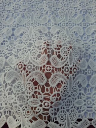 Camiseta Talla M/L encaje blanco.  Medidas en desc