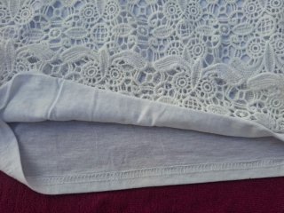 Camiseta Talla M/L encaje blanco.  Medidas en desc