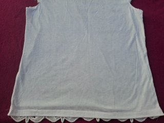 Camiseta Talla M/L encaje blanco.  Medidas en desc