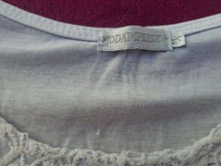 Camiseta Talla M/L encaje blanco.  Medidas en desc