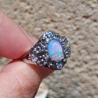 Anillo Ópalo Natural Ovalado