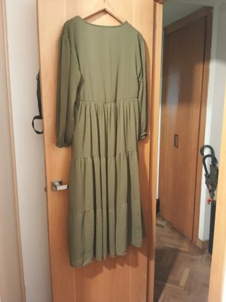 Vestido verde con panetes