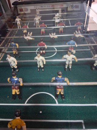 Mesa de billar y Futbolín-Ambos profesionales