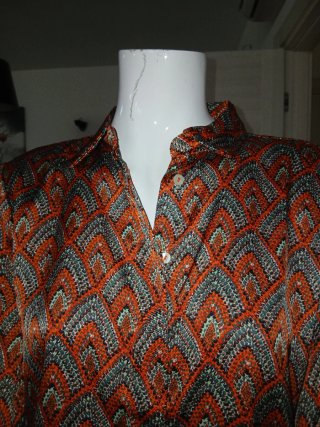 Completo camicia e pantaloni raso leggero
