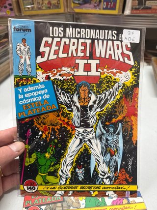 Lote 10 cómics Secret Wars II Forum
