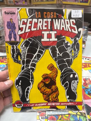 Lote 10 cómics Secret Wars II Forum