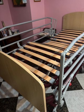 Cama articulada en perfecto estado
