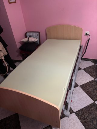 Cama articulada en perfecto estado