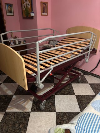 Cama articulada en perfecto estado