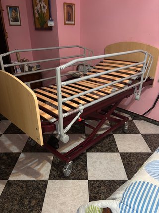 Cama articulada en perfecto estado