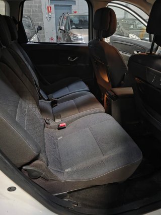 Renault Grand Scenic 2012