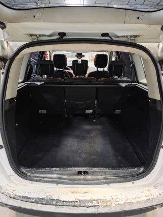 Renault Grand Scenic 2012