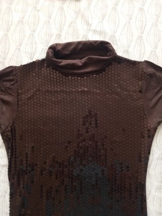 Camiseta de lentejuelas marrón