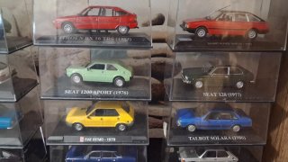 Lote 12 Coches a Escala 1:43