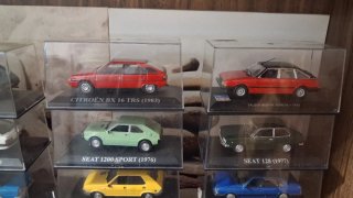 Lote 12 Coches a Escala 1:43