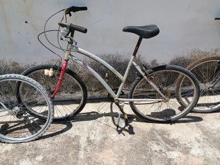 Lote  6 bicicletas para restaurar