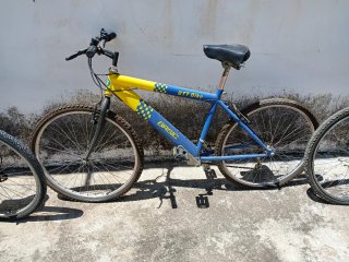 Lote  6 bicicletas para restaurar
