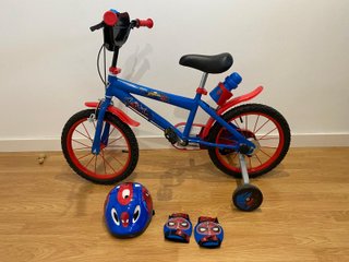 Bicicleta Spiderman 16 con casco y protecciones