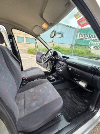Opel Corsa 2000