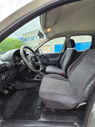 Opel Corsa 2000