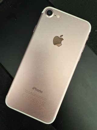iPhone 7 Gold