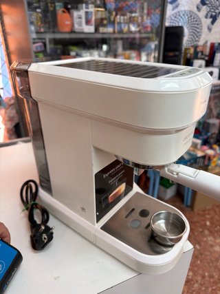Cafetera Cecotec Cafelizzia 790 Blanca
