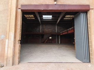 Nave 456m2 + Campo 4000m2 | Vallada | Trifásica |