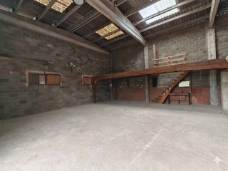 Nave 456m2 + Campo 4000m2 | Vallada | Trifásica |